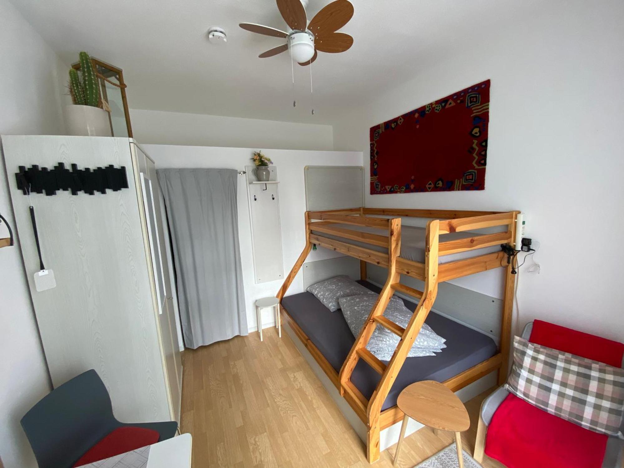 Apartment Tiny-klotzsche